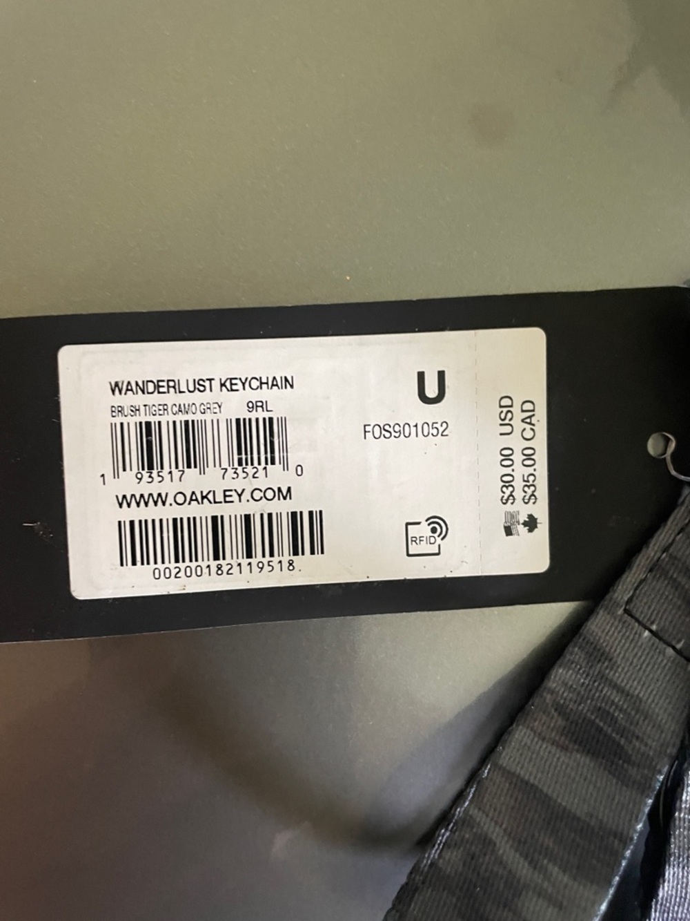 Oakley Wanderlust Keychain - Picture 4 of 5